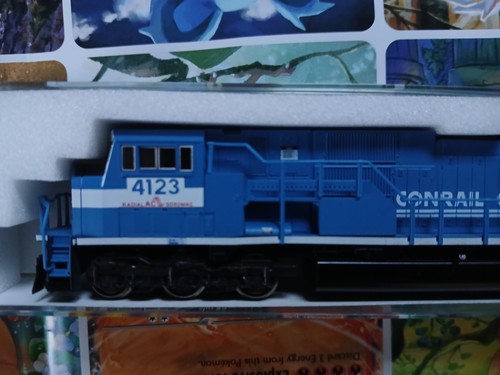 Kato 176-5502 N Scale SD80MAC Diesel Locomotive Conrail Quality CR 4123 DC - Picture 9 of 12
