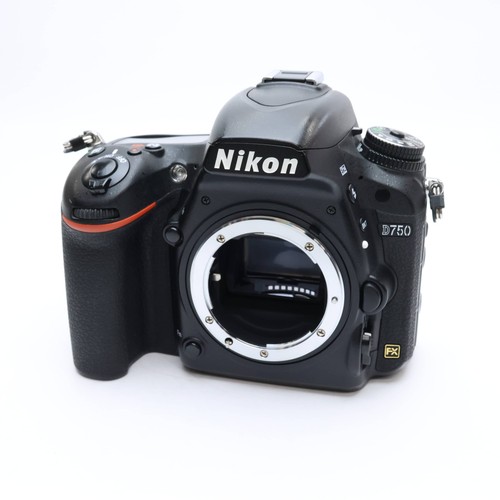 Nikon D750 24.3MP DSLR Camera Body Shutter Count 1595