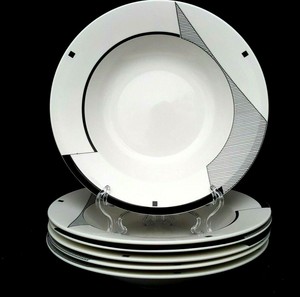 Optima-Angles-6-Soup-Bowls-9-5-inch-Black-White-Geometric-Christopher-Stuart-EUC