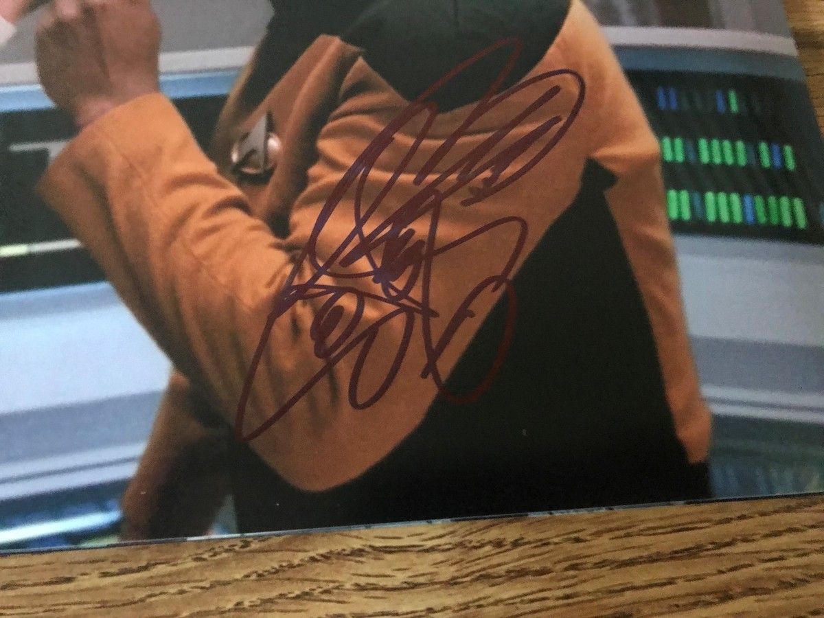 LeVar Burton Autographed 11x14 Photo Roots Star-Trek
