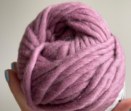 Orchid Pure Wool XL SuperBulky Roving Yarn #78033 Ice Yarns 200gr (7oz) 120yd - Picture 7 of 7
