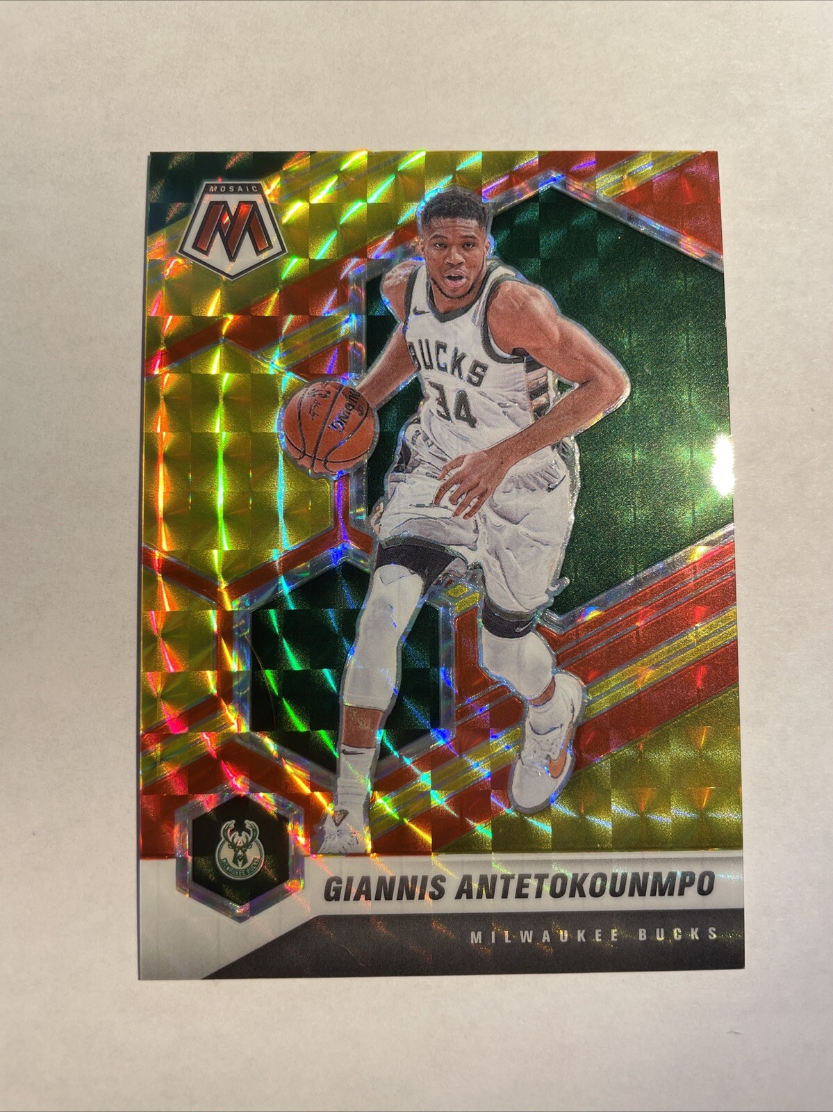 2020-21 Panini Mosaic Choice Fusion Red Yellow #80 Giannis Antetokounmpo /88