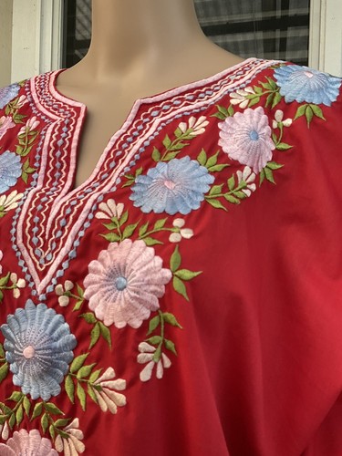 Vtg 50s Red Cotton Embroidered Flowers Kaftan L - Picture 5 of 9