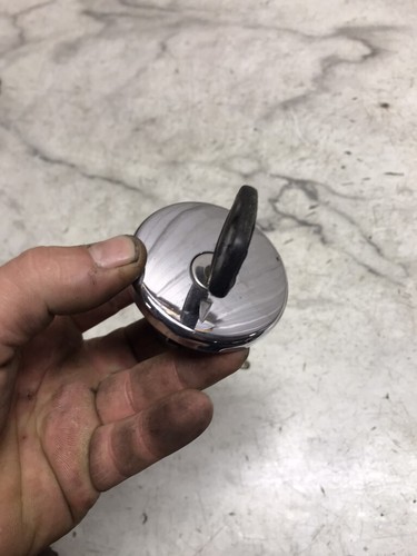 07 Suzuki LS650 LS 650 Boulevard S40 Ignition Gas Fuel Cap Lock and Key Set - Picture 4 of 22