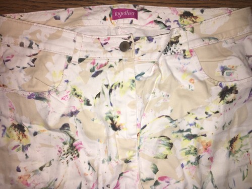 Together White Crop trousers Holiday size 12 Designer Pink Flowers Beach Pants - Picture 3 of 8