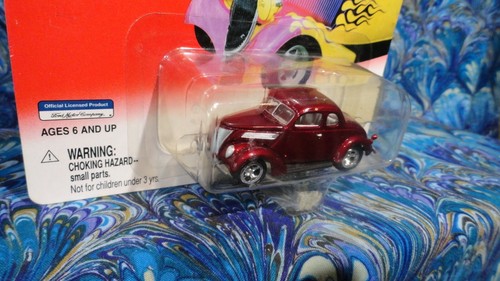 2001 Johnny Lightning Hot Rods 1:64 1937 Coupè Borgogna Marrone Nuovo con scatola SIGILLATO - Foto 3 di 5