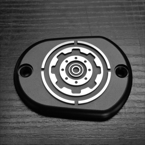 Cubierta de depósito de freno delantero y trasero Fit H-D 2007-13 XL Smashing Gear corte en contraste - Imagen 4 de 12