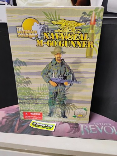 Neu im Karton 2001 The Ultimate Soldier Navy Seal M-60 Gunner Figurenset - Bild 1 von 2