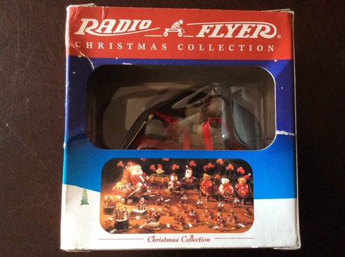 Vintage 1999 Radio Flyer Model 108 Streak-o-Lite Red Wagon Bear Ornament - Picture 5 of 7