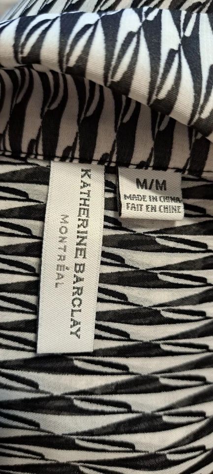 Top Katherine Barclay para mujer negro/blanco mangas con lengüeta enrollable con botones talla mediana Foto 4 de 4