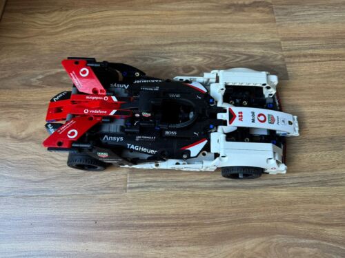 LEGO TECHNIC: Formula E Porsche 99X Electric (42137) Built With Box - Picture 2 of 2