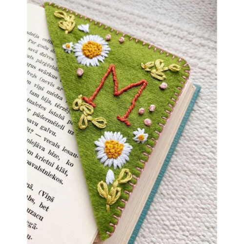 Personalized Hand Embroidered Corner Bookmark,Hand Stitched Felt Letter Bookmark - Picture 4 of 16