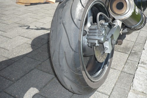 Kawasaki ZR-7S - Bild 6 von 8