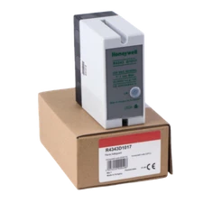 1PC Honeywell R4343D1017 Flame controller In box Brand new Free shipping