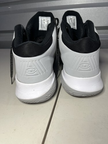 Size 12.5 - Nike Kyrie Flytrap 4 EP Wolf Gray - Picture 8 of 13