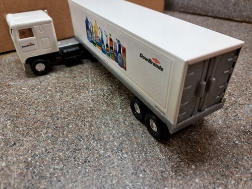 Kenworth Semi ERTL “ALLIED VAN LINES - Truck/ Trailer No. 200 -beautiful Mint - Picture 4 of 9