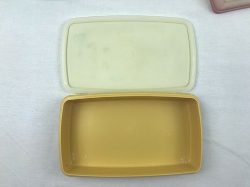 Vintage Tupperware Lot of 5 harvest storage container blue pink 311-5 816-14 - Picture 4 of 6