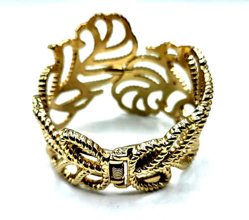 Leaf Shaped Clamper Bracelet Gold Toned Opens On Top One Size Fits Men Fashion - 第 3/6 張圖片