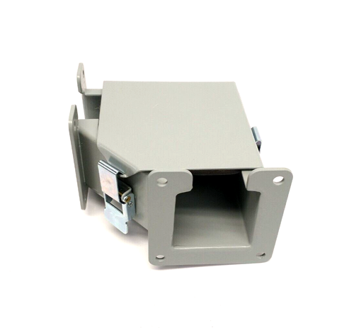 Hoffman F22LE9A 90 Grad Verlegung in Drahtbahn, obere Öffnung 2,5"" x 2,5"" grau