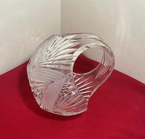 Vintage Lead Crystal Basket Bowl Candy Dish Cut Frosted Glass - Picture 13 of 14
