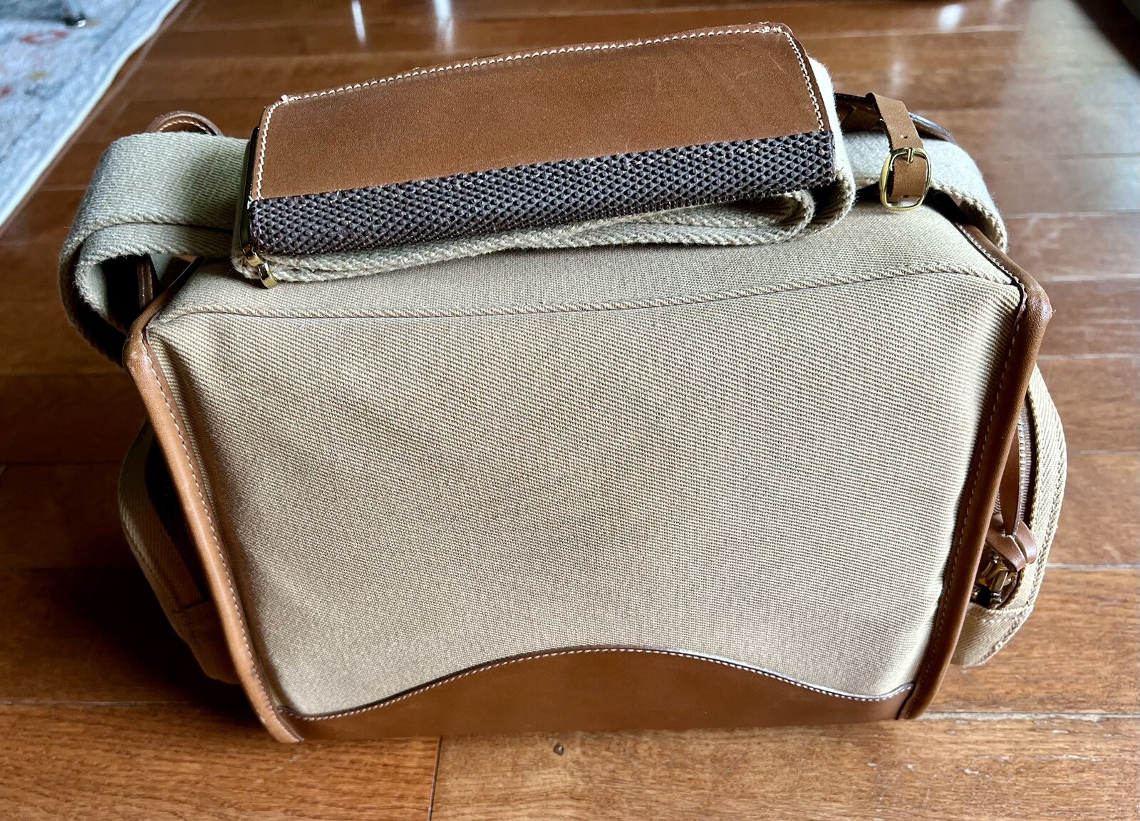 Picture 5 of 12