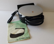 Villaware Belgian Waffle Maker Model 3200 Perfect Waffler EUC