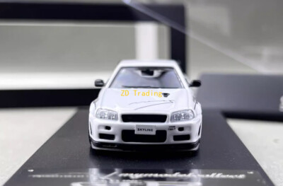 MC 1:64 White Skyline GTR R34 V-SPEC-II MK5 Mines Model