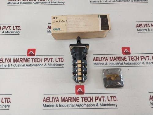 Fuji Electric RC310-1 Rotary Cam Switch SWB-0571.022 - Picture 1 of 15