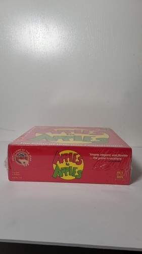 New Sealed Apples To Apples PARTY BOX The Game of Hilarious Comparisions - Picture 5 of 6