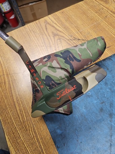 Camo M81 Woodland Scotty Cameron Pro Platinum Sonoma 2 Slant 34,5" Putter RH 