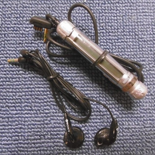 Sony CD Walkman D-NE830 Silbermetallic - Bild 11 von 15
