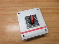 ABB OTP16T3M Enclosed Safety Switch 1SCA022400R9910 Enclosure Only