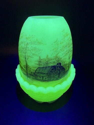 Fenton Pudding Uranglasmühle-Scheune-Hütte-Hölzer Lichterkette handbemalt leuchtend