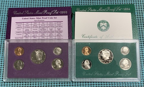 THIRTY-FOUR (34) U.S. Mint Special Mint and Proof sets - 1965 through 1998 - Picture 14 of 16