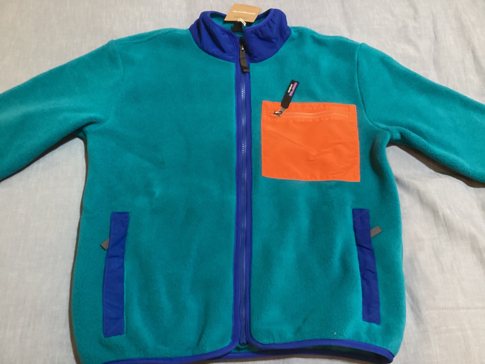 Picture 1 of 4
