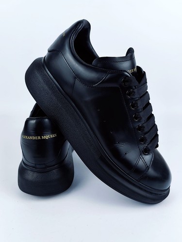 Alexander McQueen Oversized Larry Triple-Black Usate EU 41 UK 7 US 8 - Foto 11 di 11