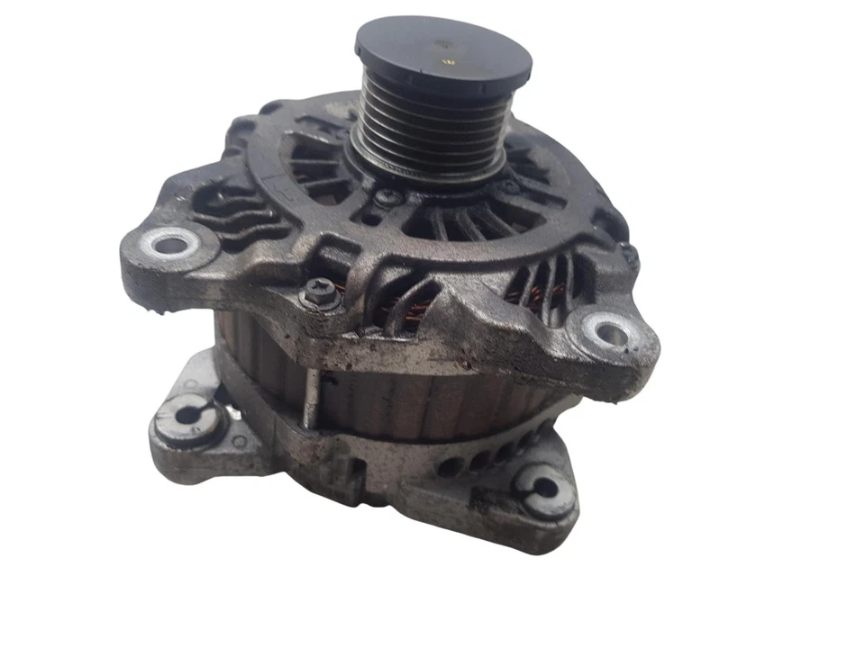 Renault Espace Alternator 2.0 Diesel 6 Speed Manual 2009 M9R740  - Image 2 of 4