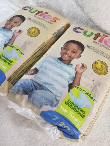 Cuties 2 Pack Baby Diapers Size 7 Complete Care Unisex 20 Count x2, 40 Total - Picture 3 of 16