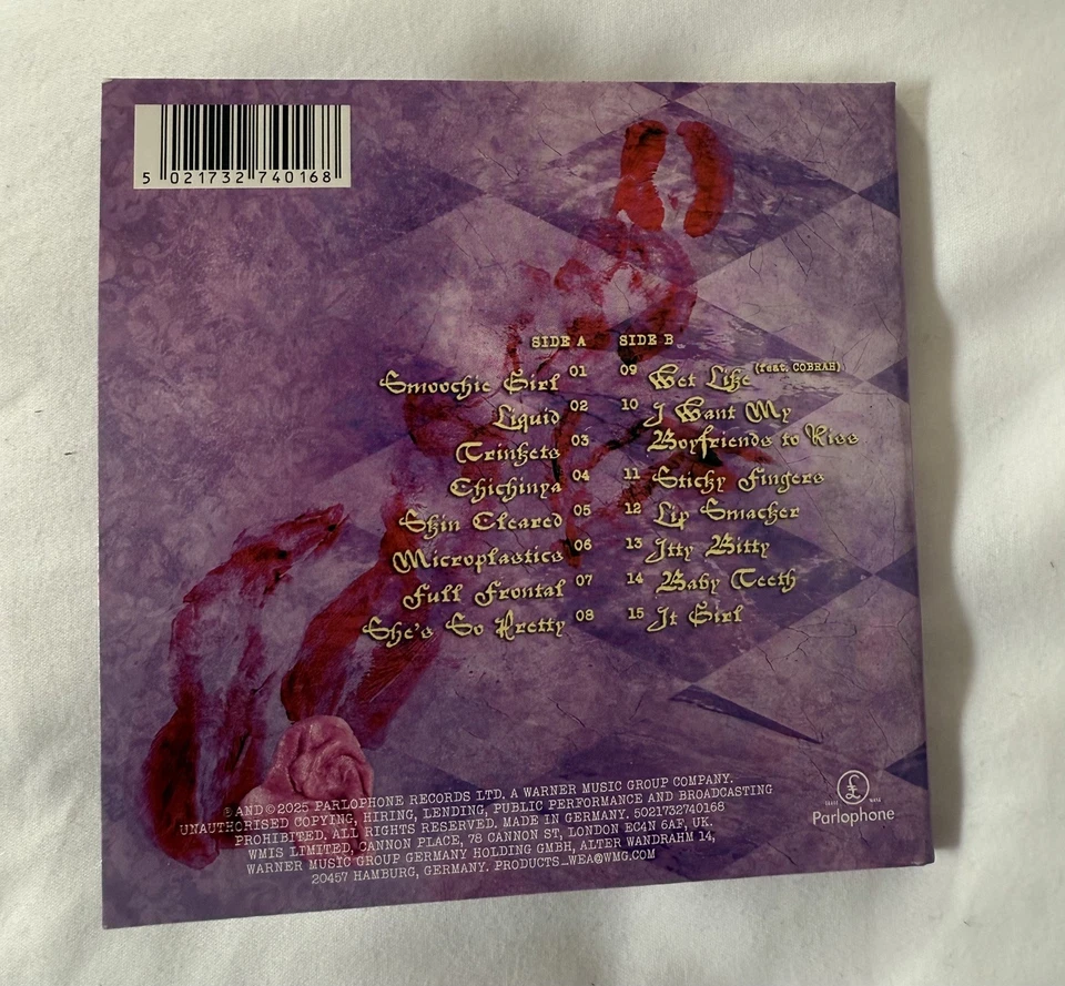 Ashnikko Signed - Smoochies CD (Signed & Personalised 4) Foto 3 de 4