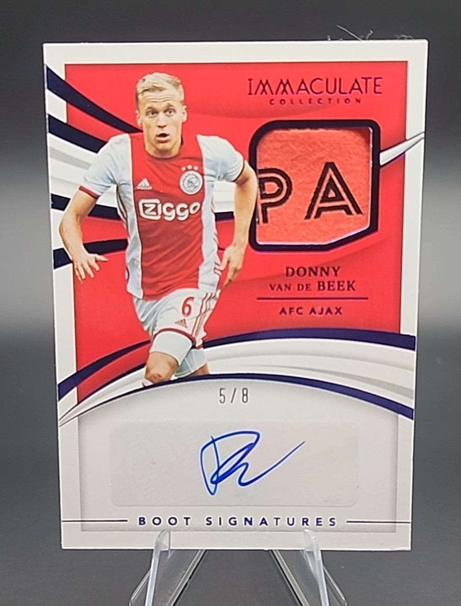 Donny Van De Beek 2021 Panini Immaculate Collection Boot Auto Patch /8