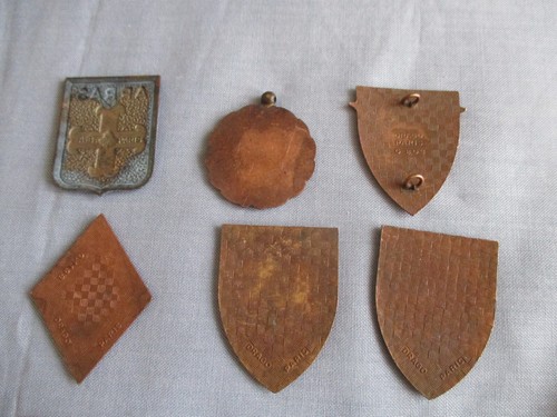 20 insignes Émaillées anciens militaire 1 cocarde 6 insignes publicitaire divers - Bild 20 von 24