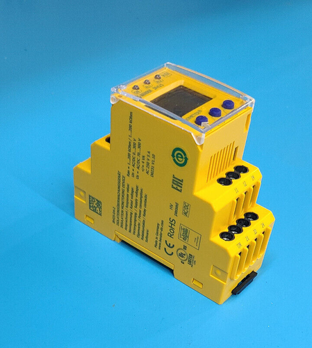 IR425-D4-2  - BENDER ISOMETER , NEW - Picture 1 of 5