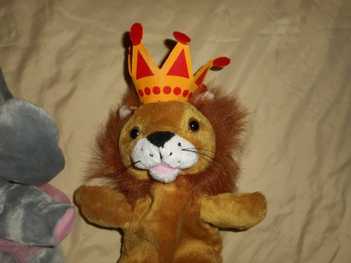Elephant & Lion Hand Puppets MURDOCK & ROSS Restoration Hardware Safari Animals - Picture 4 of 12