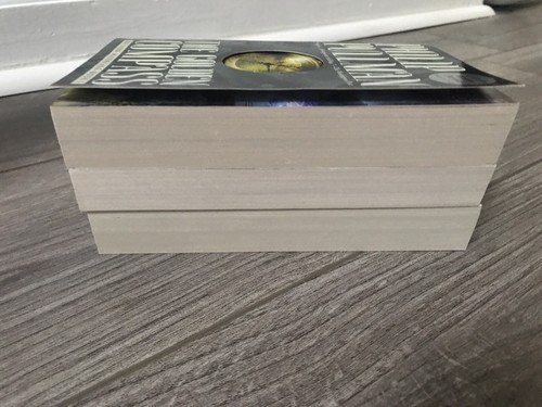 Philip Pullman His Dark Materials 3-Book Paperback Boxed Set - Picture 11 of 12