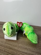 Squirmy Cattepillar Green TY Beanie Baby Plush Retired Item With Tags Year 2000