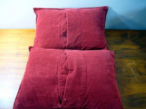 Pair of 2 NAUTICA RED Solid CORDUROY Small Throw Pillow with Sham 15.5" x 11" - Picture 3 of 5