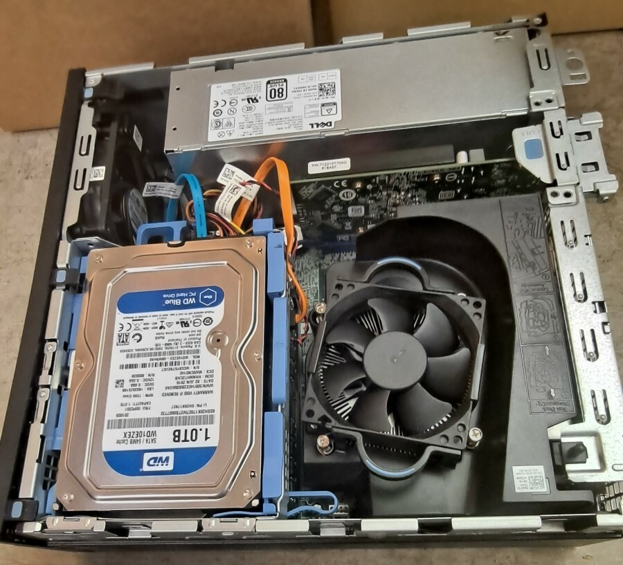 Dell Optiplex 7040 SFF Windows 10 i5-6600 3.3gHz, NVMe 256gb SSD