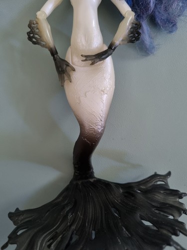 RARE Monster High Sirena Von Boo Freaky Fusion Mermaid Doll Toy - Picture 7 of 13