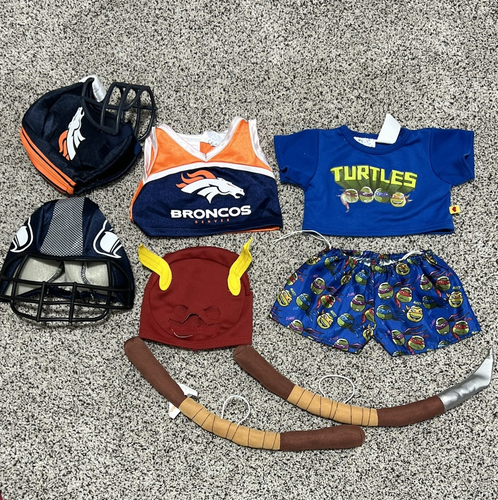 Build a Bear BAB Kleidungspaket 53 Teile Jungen Mädchen Superhelden Fußball Kleider - Bild 3 von 14