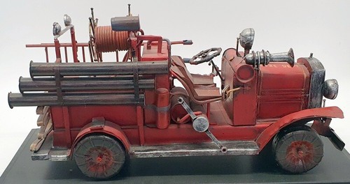 Unbranded 39cm Long Tin Fire Truck UB0903 - SO Ppaire Fire Dept Truck - Picture 3 of 5